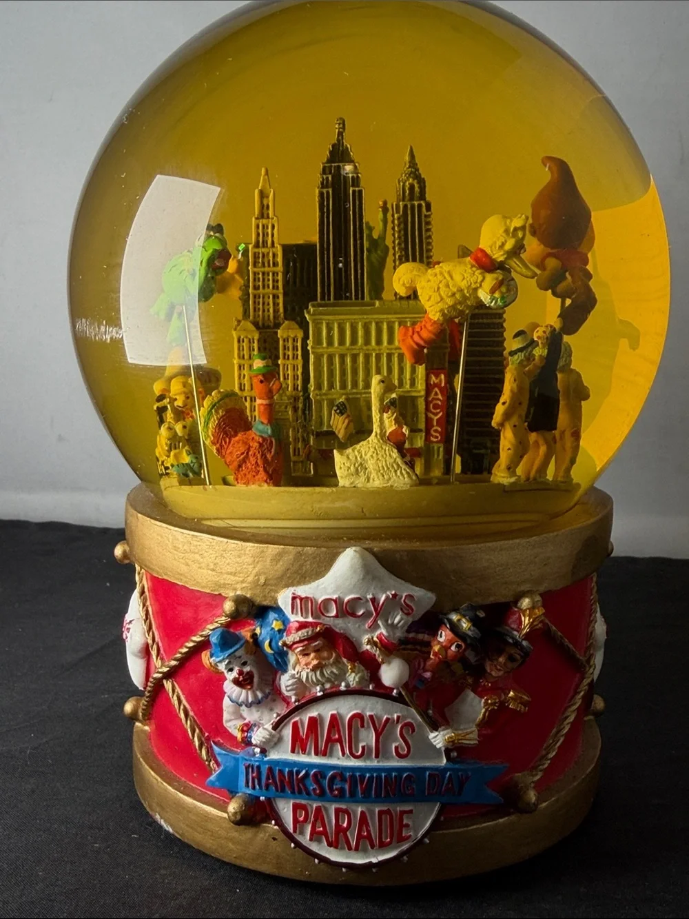 Macy's Thanksgiving Day Parade snow globe